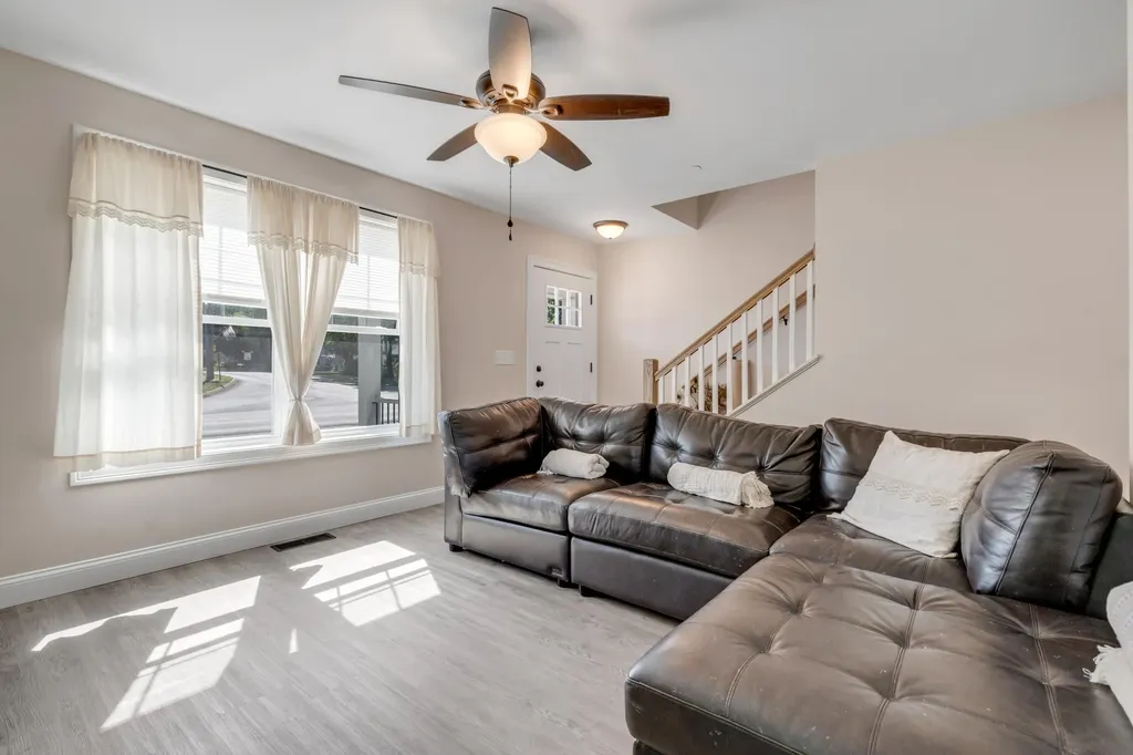 1159 Pequawket Trail Standish ME 04085