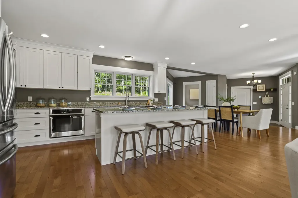 34 Stonewall Road Harpswell ME 04079