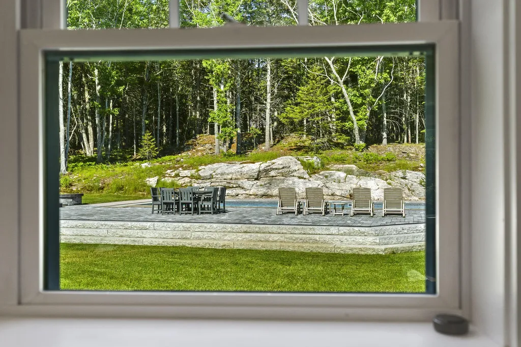 34 Stonewall Road Harpswell ME 04079