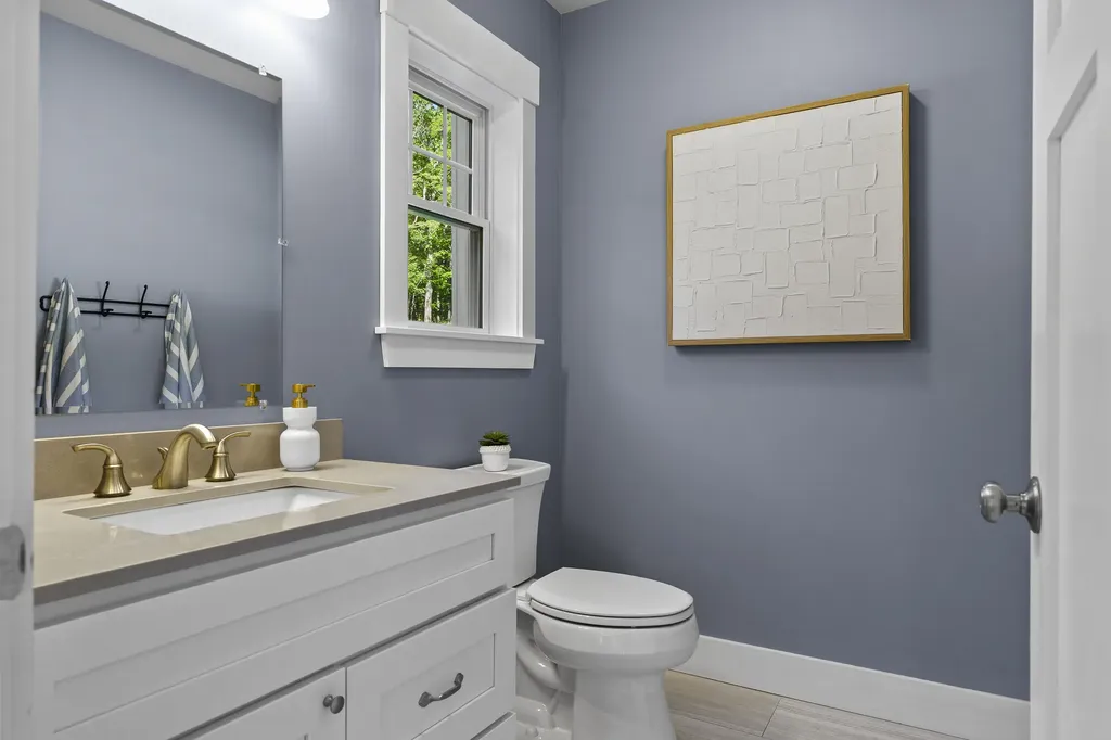 34 Stonewall Road Harpswell ME 04079