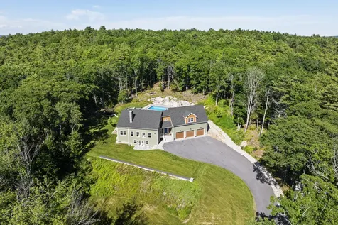 34 Stonewall Road Harpswell ME 04079