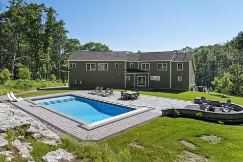 34 Stonewall Road Harpswell ME 04079