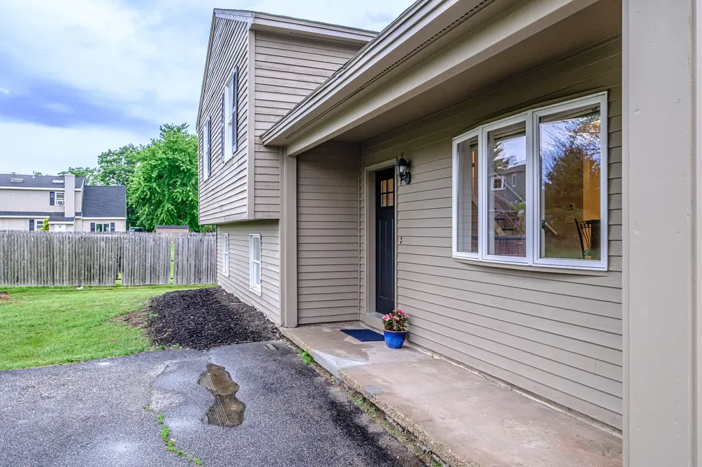 438 South Street Biddeford ME 04005
