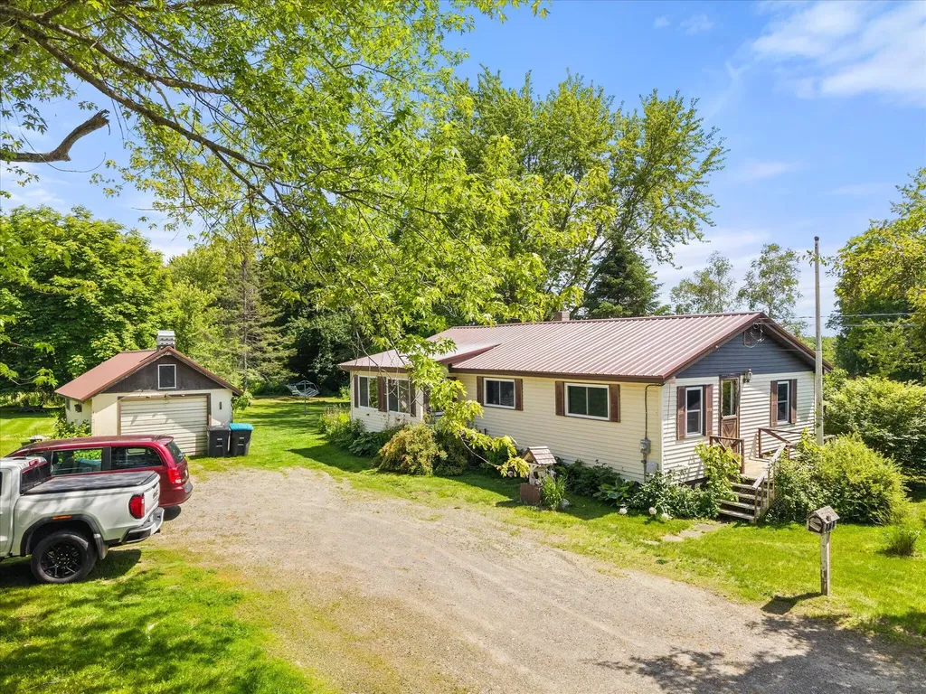 85 Stillwater Avenue Orono ME 04473