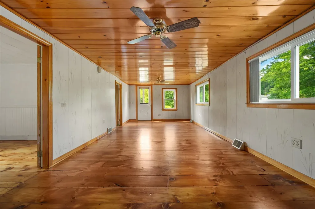 85 Stillwater Avenue Orono ME 04473