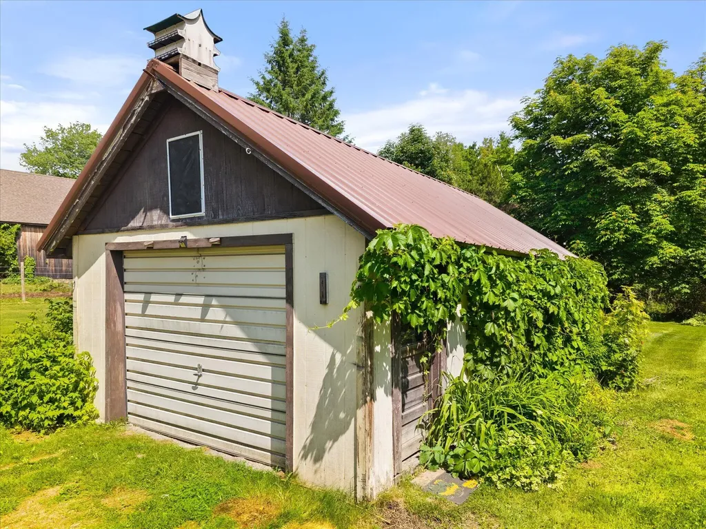 85 Stillwater Avenue Orono ME 04473