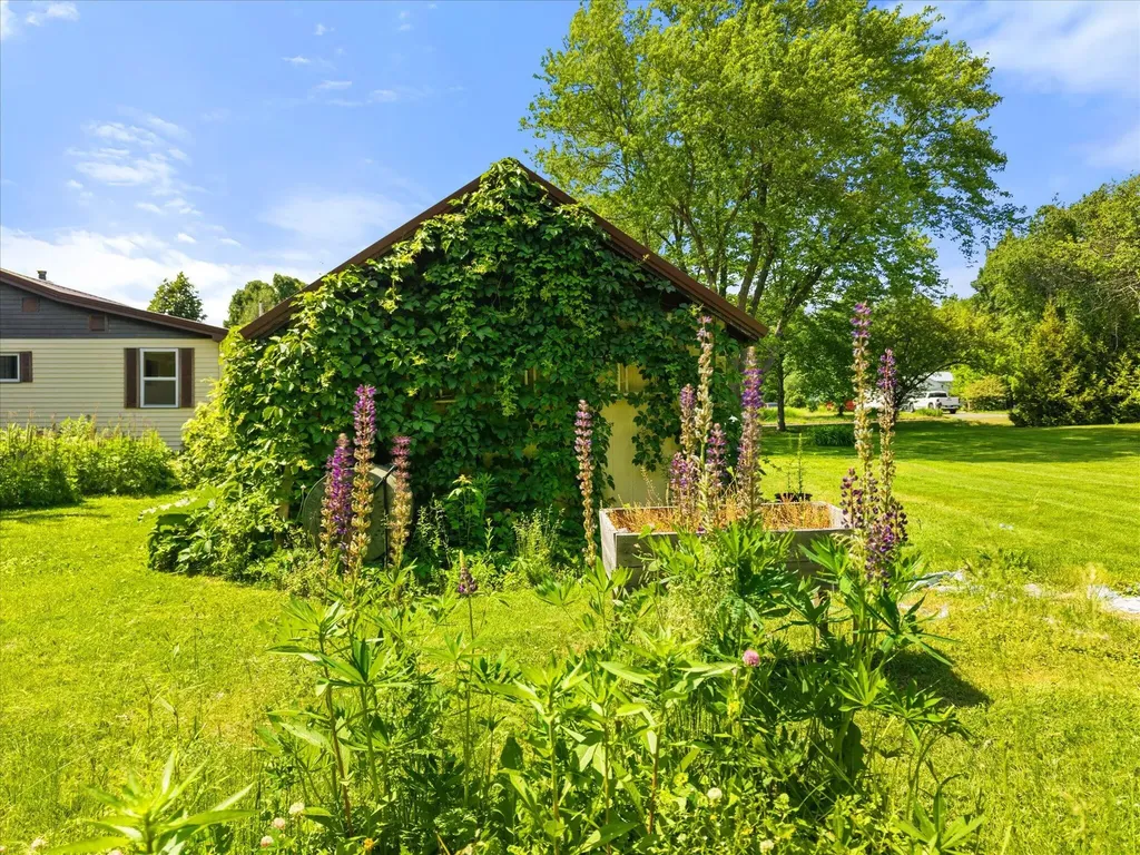 85 Stillwater Avenue Orono ME 04473