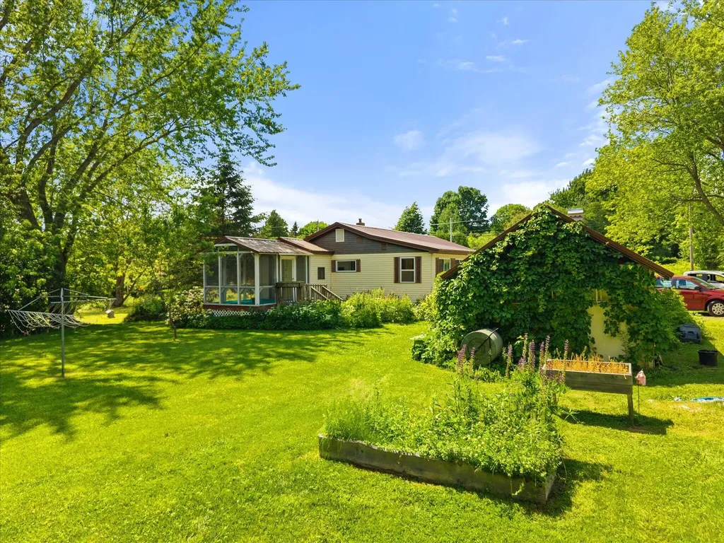 85 Stillwater Avenue Orono ME 04473