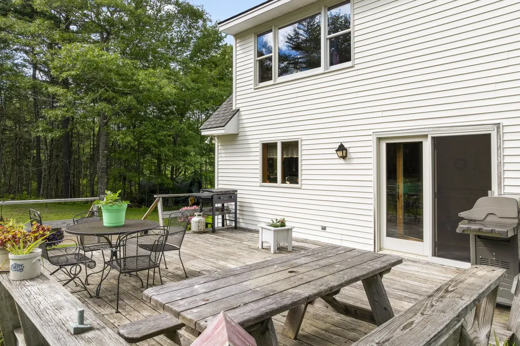417 Lower Round Pond Road Bristol ME 04539