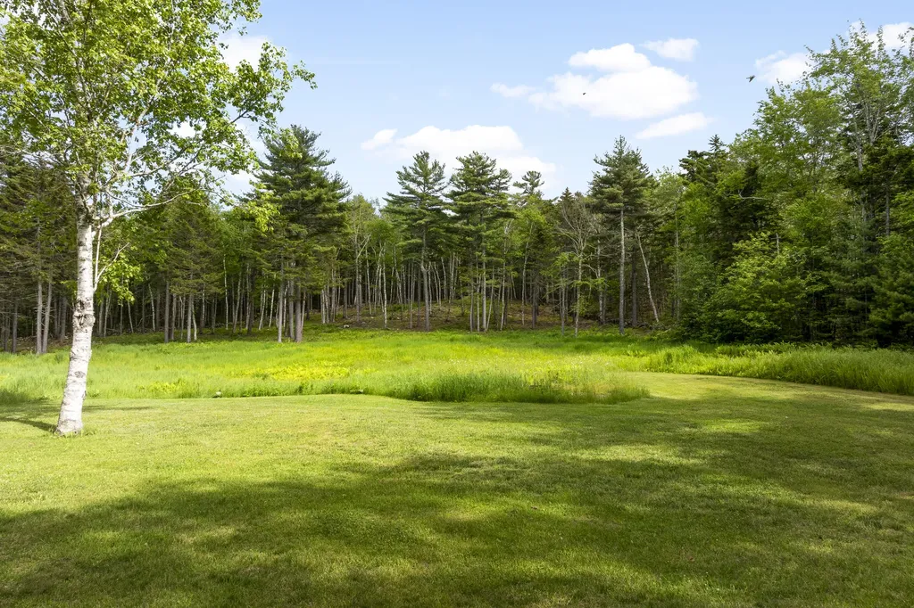 417 Lower Round Pond Road Bristol ME 04539