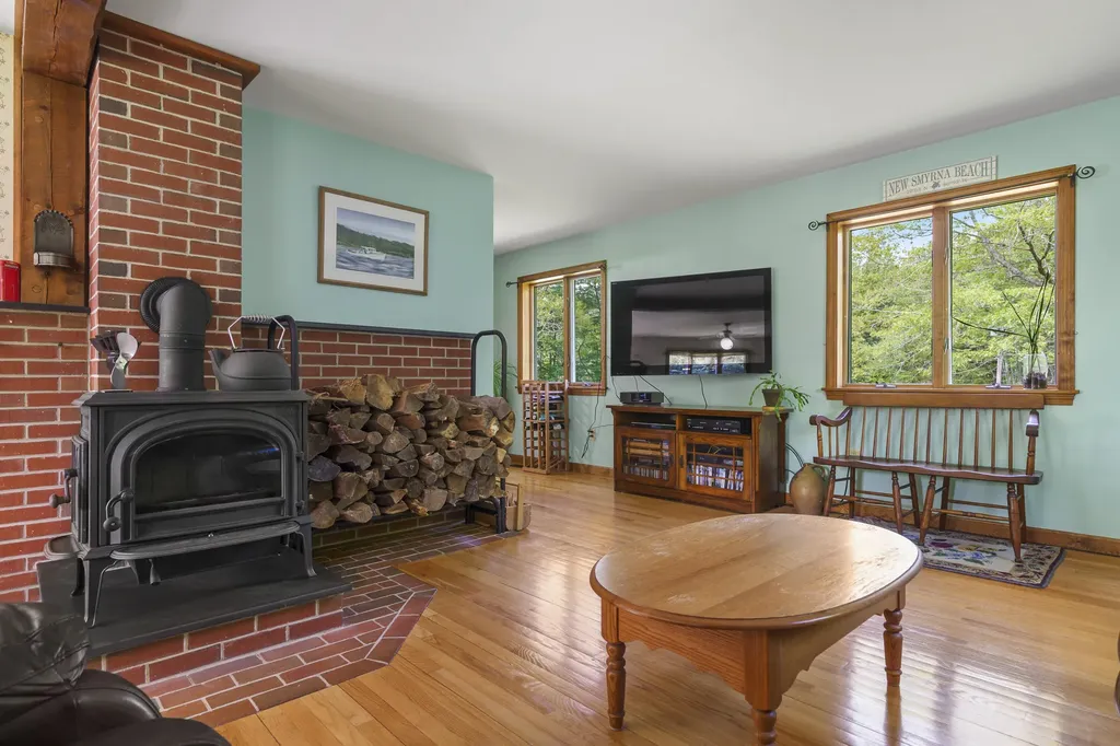 417 Lower Round Pond Road Bristol ME 04539