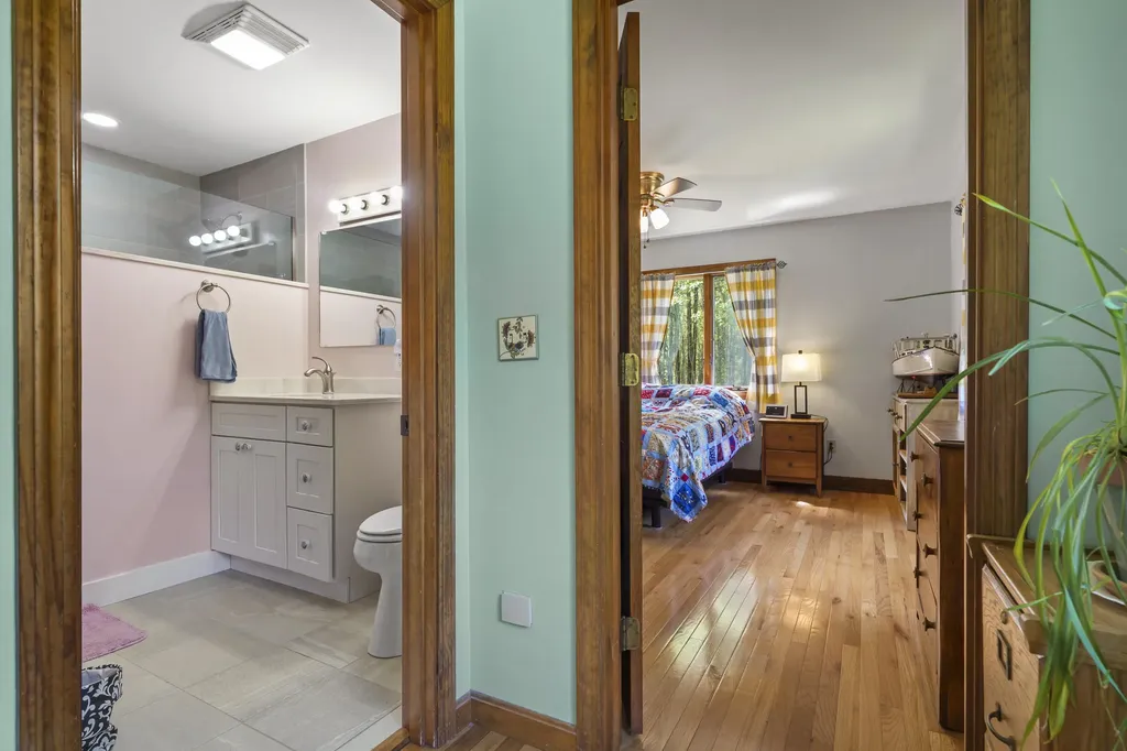 417 Lower Round Pond Road Bristol ME 04539