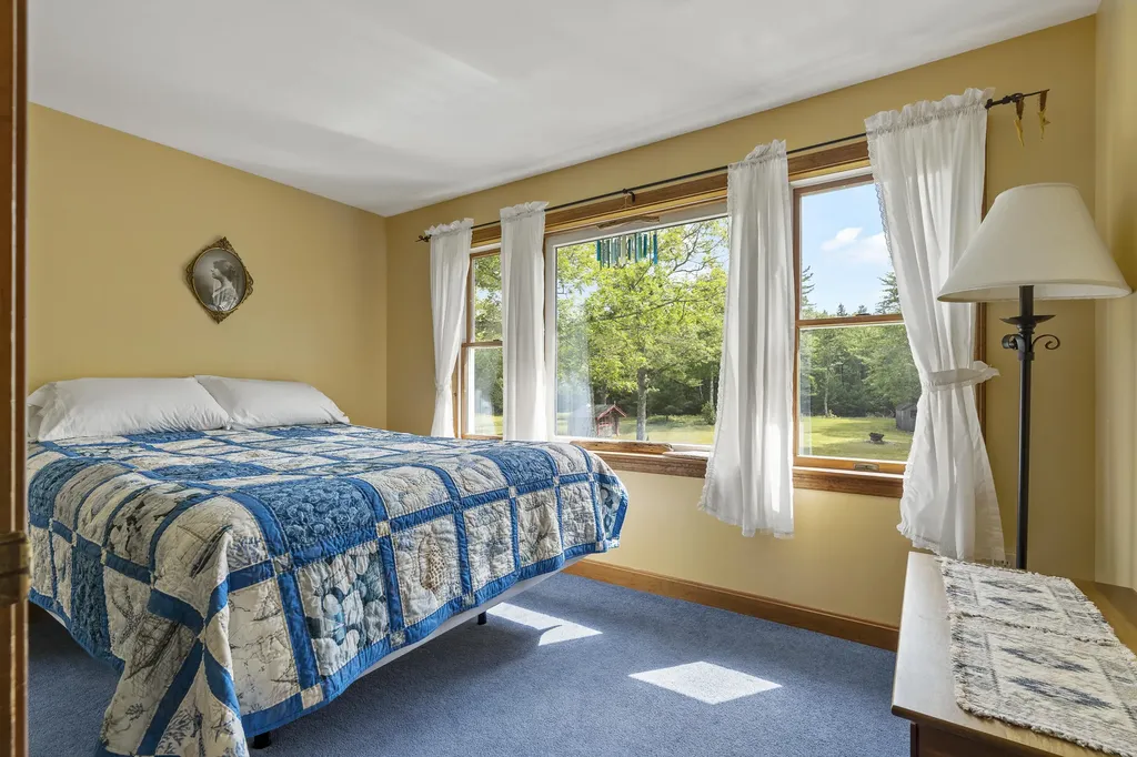 417 Lower Round Pond Road Bristol ME 04539