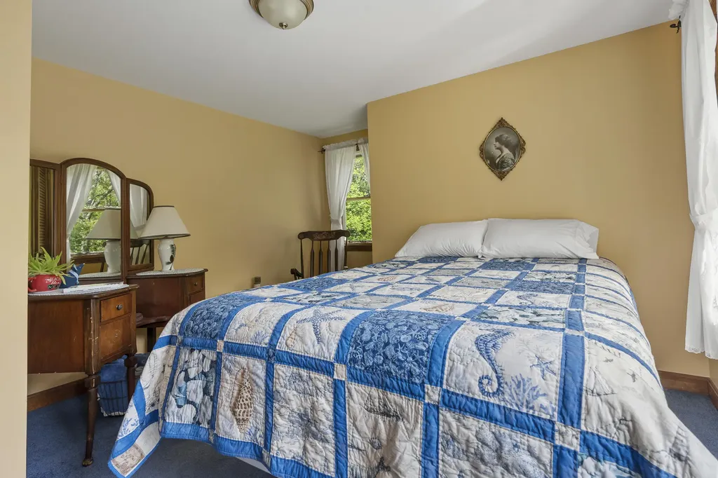 417 Lower Round Pond Road Bristol ME 04539