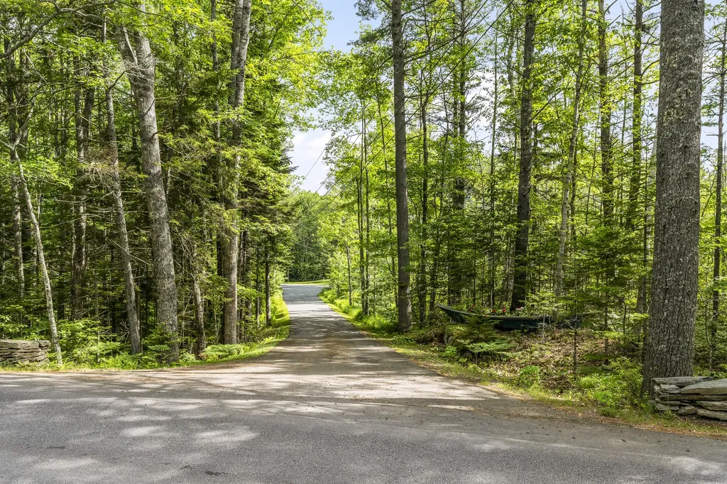 417 Lower Round Pond Road Bristol ME 04539