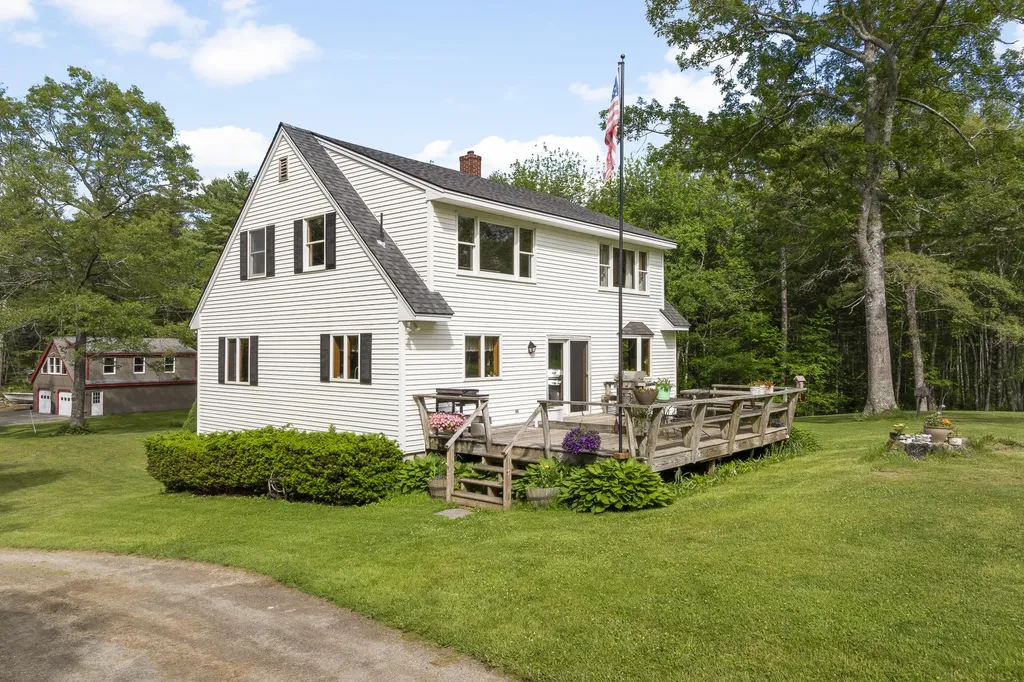 417 Lower Round Pond Road Bristol ME 04539