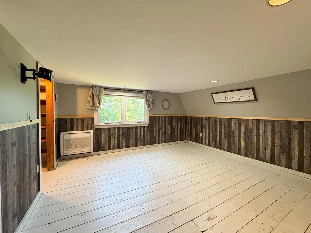 3297 Lee Road Lee ME 04455