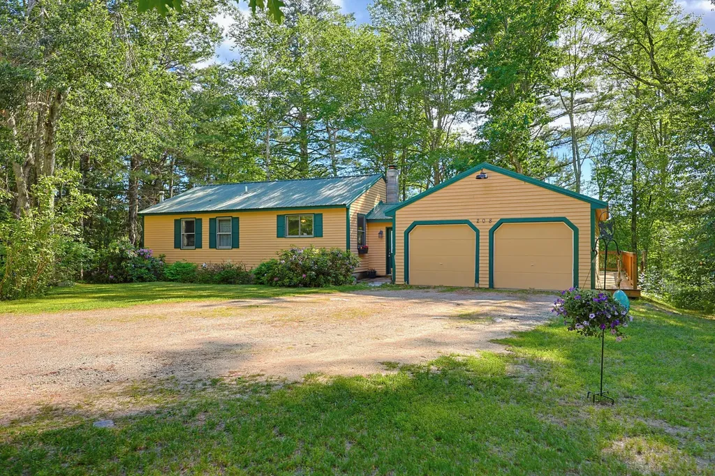 208 Onamor Drive Newfield ME 04095