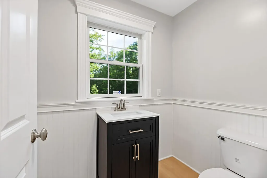 25 Lake Grove Lane Auburn ME 04210