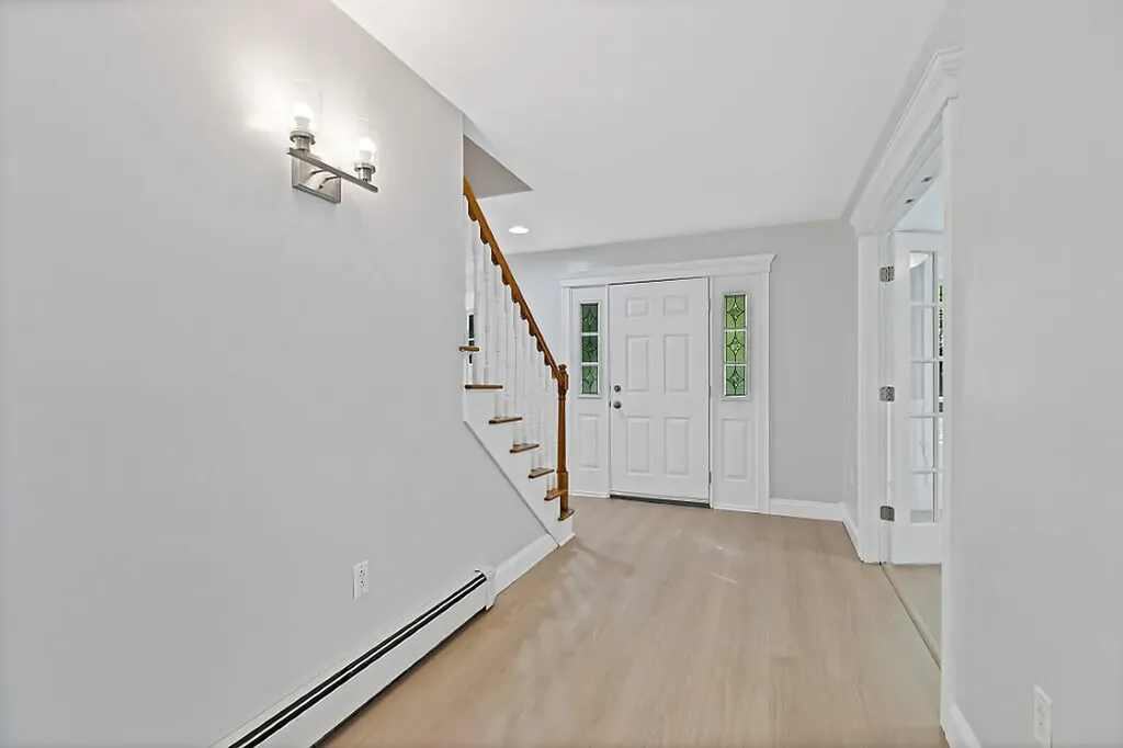 25 Lake Grove Lane Auburn ME 04210