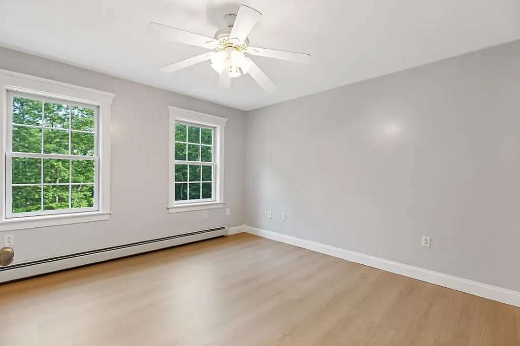 25 Lake Grove Lane Auburn ME 04210
