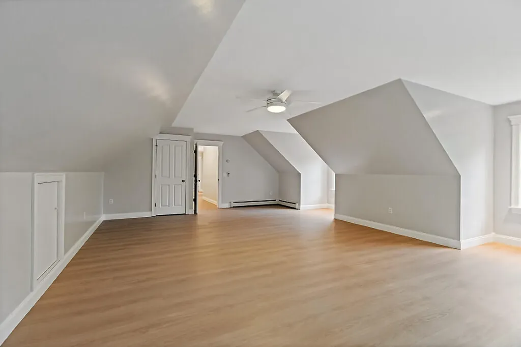 25 Lake Grove Lane Auburn ME 04210