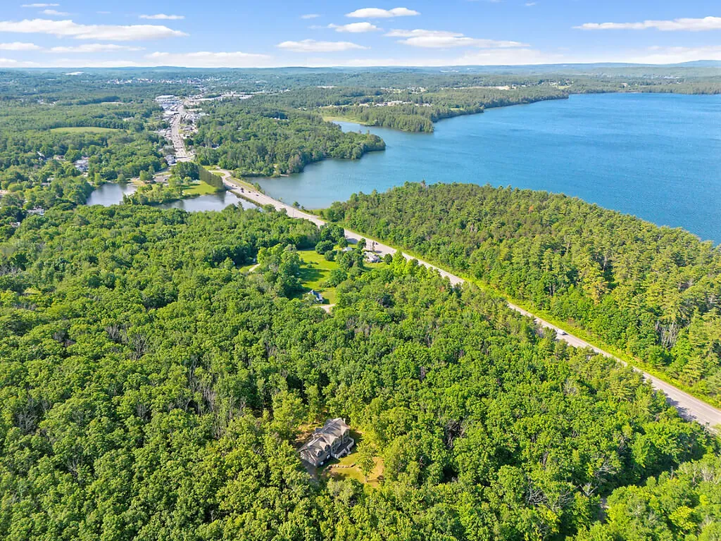 25 Lake Grove Lane Auburn ME 04210
