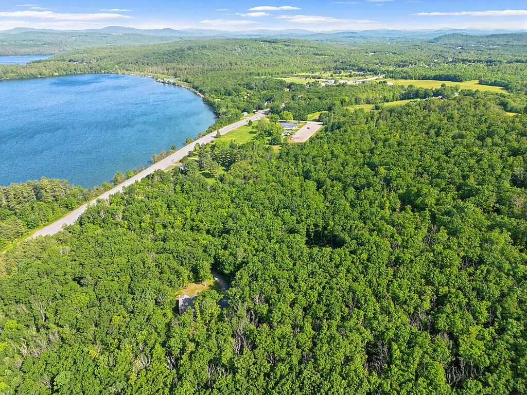 25 Lake Grove Lane Auburn ME 04210