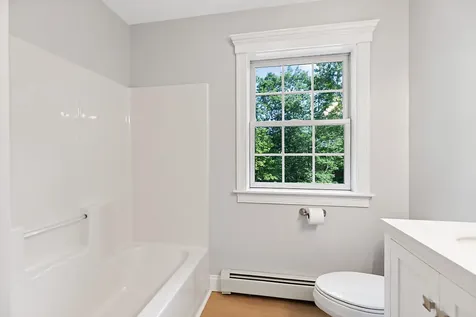 25 Lake Grove Lane Auburn ME 04210