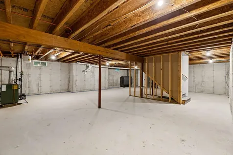 25 Lake Grove Lane Auburn ME 04210