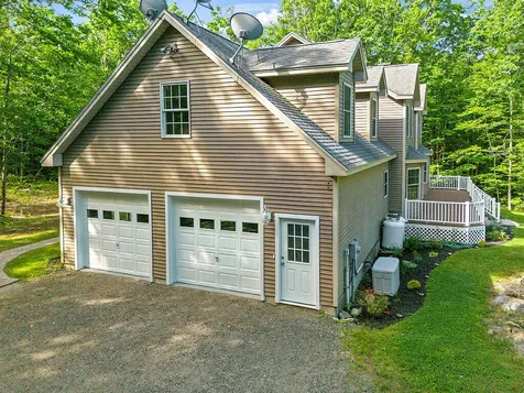 25 Lake Grove Lane Auburn ME 04210