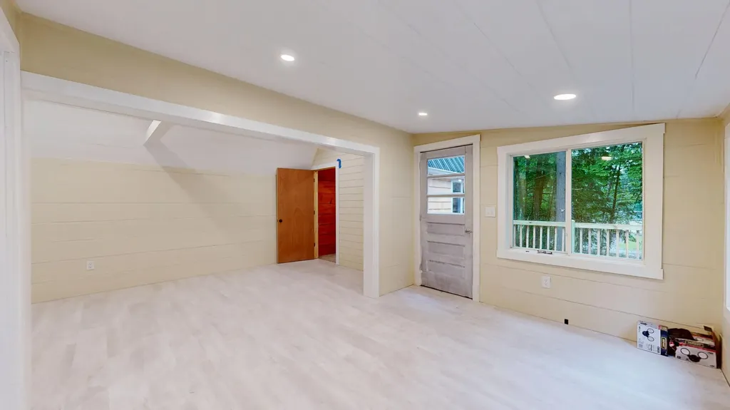 29 N Lakeview Drive Litchfield ME 04350