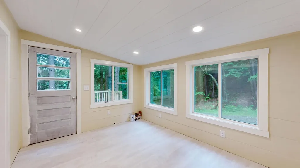 29 N Lakeview Drive Litchfield ME 04350