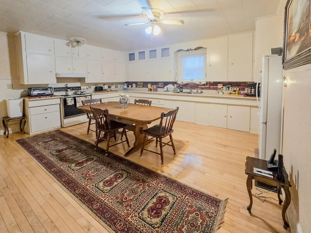 473 S Main Street Brewer ME 04412