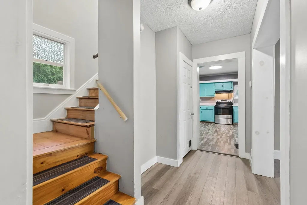 127 Broad Street Auburn ME 04210