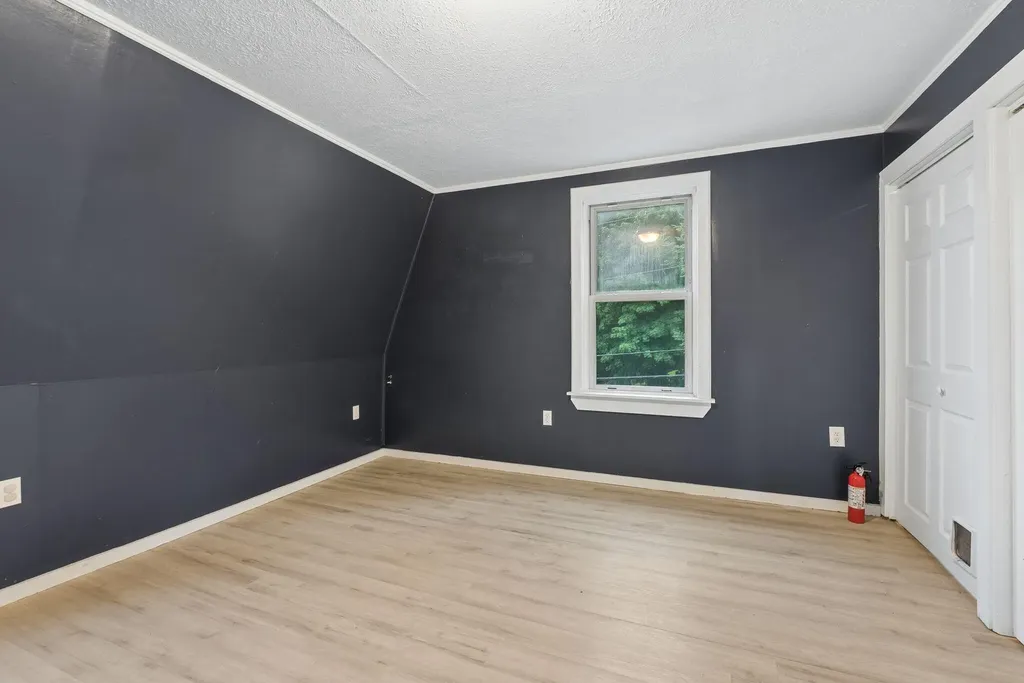 127 Broad Street Auburn ME 04210