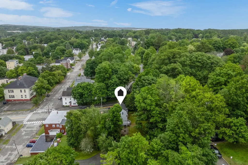 127 Broad Street Auburn ME 04210