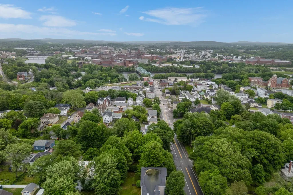 127 Broad Street Auburn ME 04210