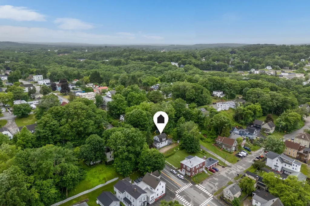 127 Broad Street Auburn ME 04210