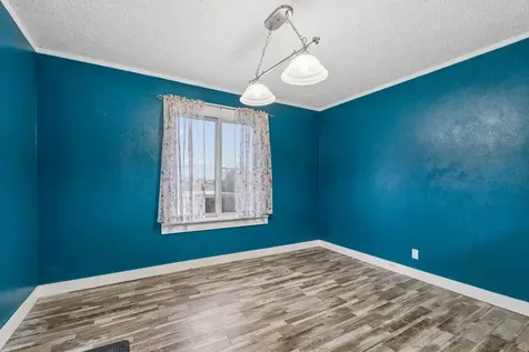 127 Broad Street Auburn ME 04210