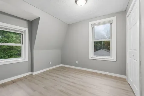 127 Broad Street Auburn ME 04210