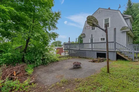 127 Broad Street Auburn ME 04210