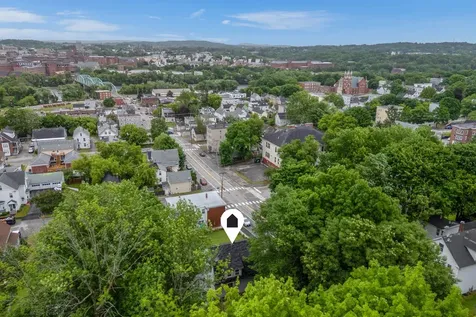 127 Broad Street Auburn ME 04210