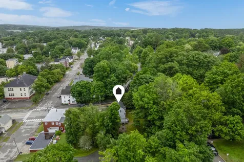 127 Broad Street Auburn ME 04210