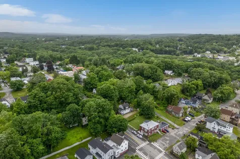 127 Broad Street Auburn ME 04210