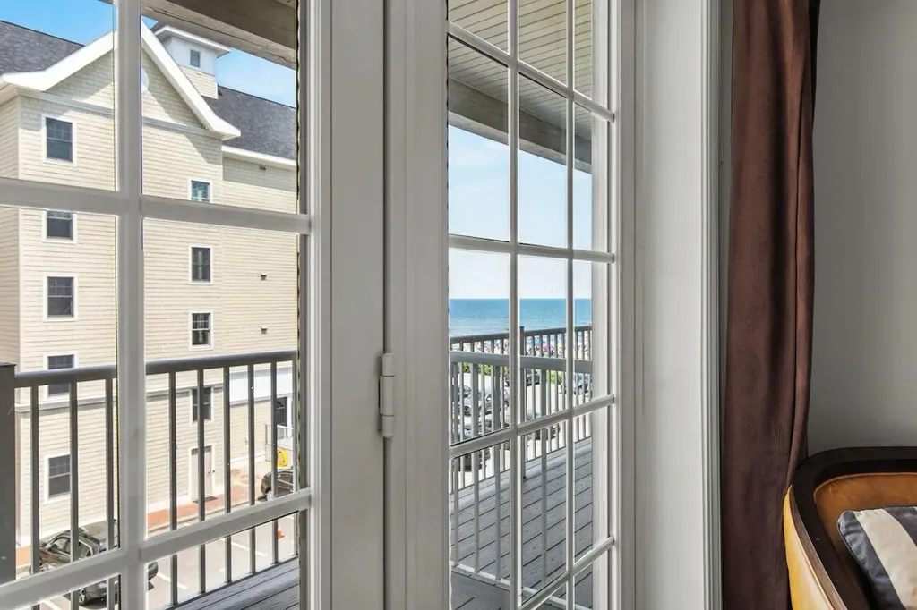 1 E Grand Avenue Old Orchard Beach ME 04064