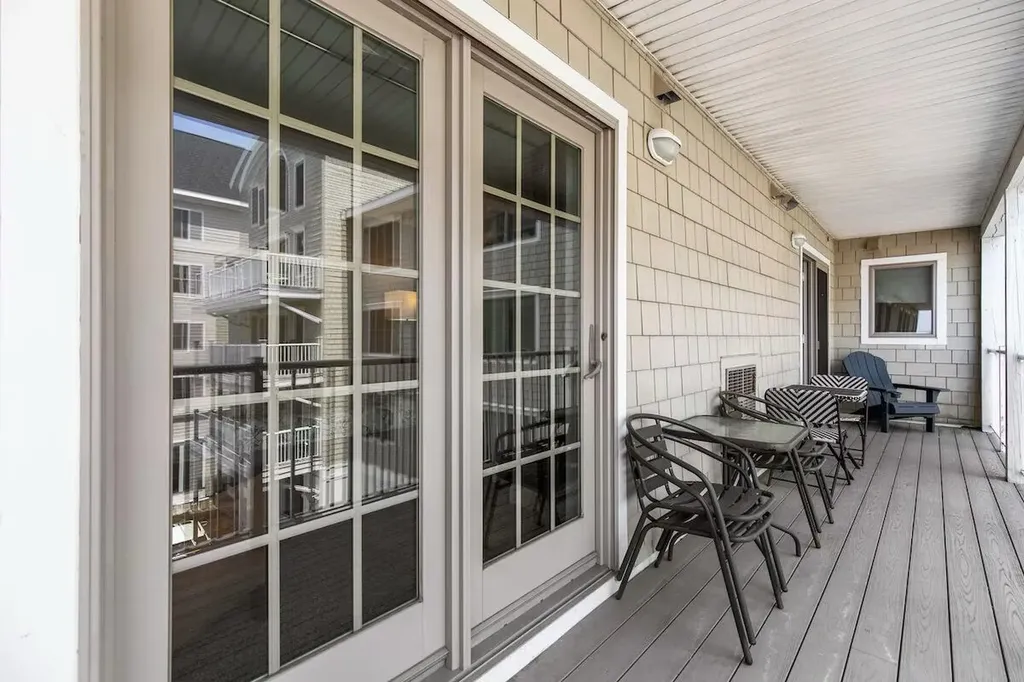 1 E Grand Avenue Old Orchard Beach ME 04064