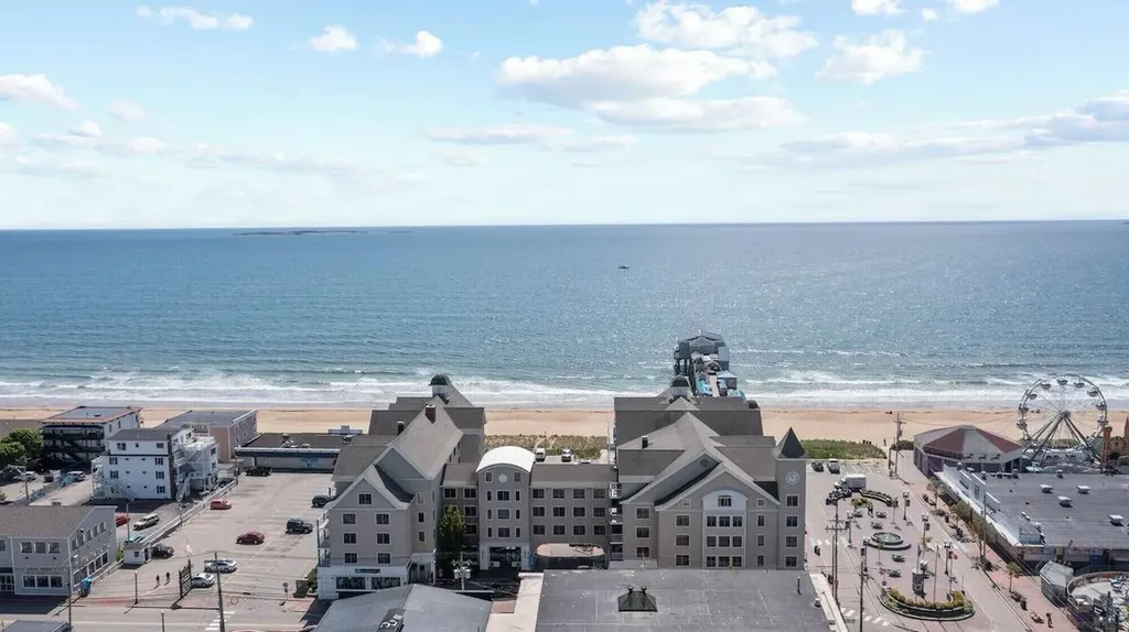 1 E Grand Avenue Old Orchard Beach ME 04064