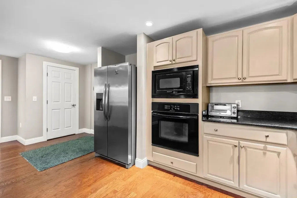1 E Grand Avenue Old Orchard Beach ME 04064