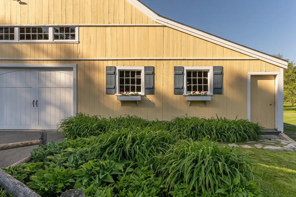63 North Street Kennebunkport ME 04046